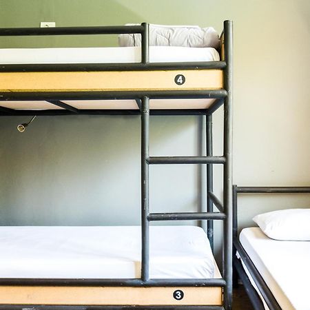 Destil Hostel Тирана Екстериор снимка